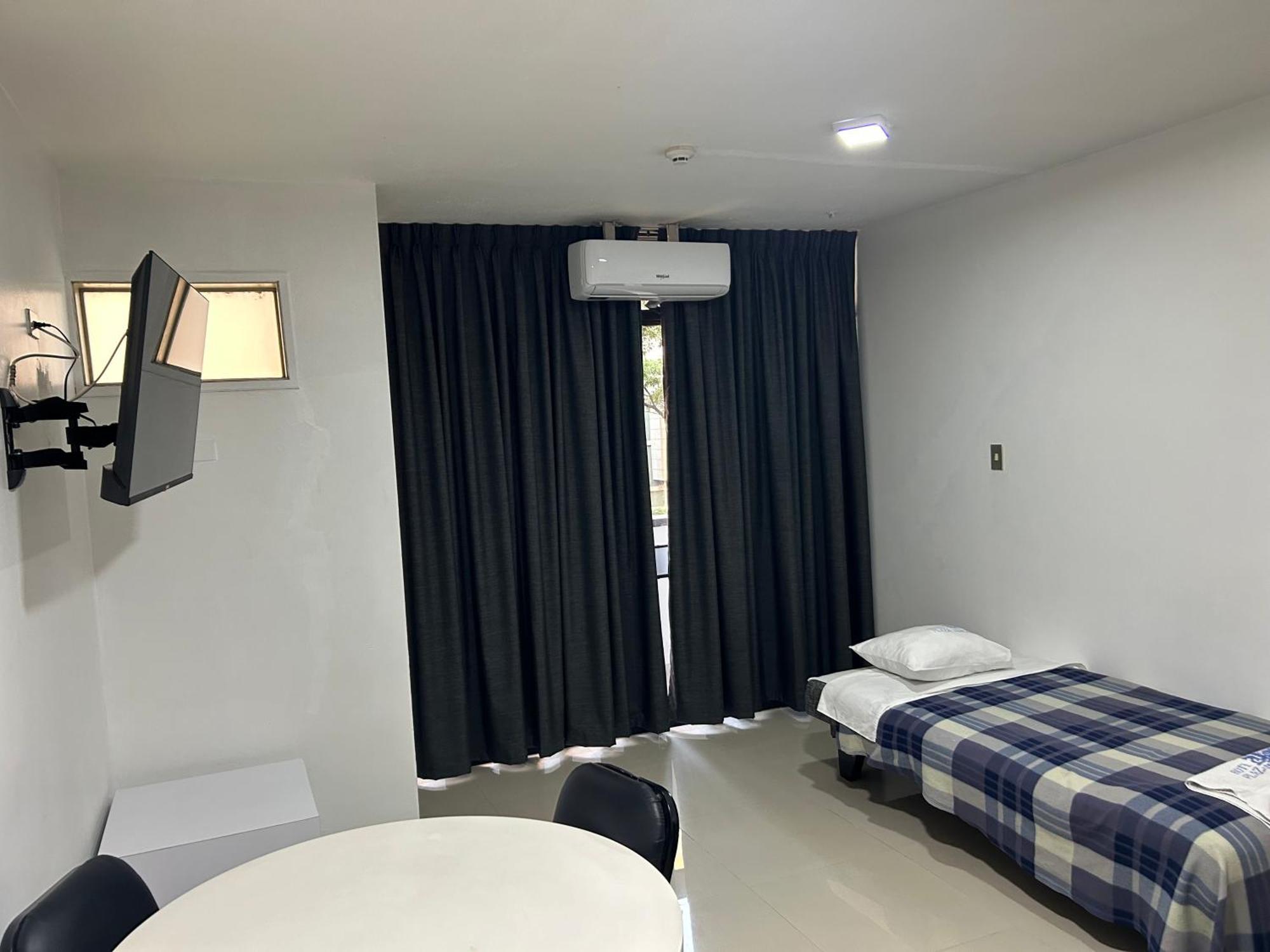 קראקס Hotel Plaza Venezuela מראה חיצוני תמונה