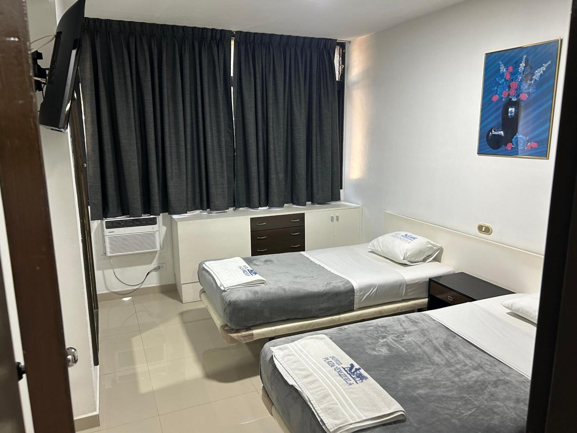 קראקס Hotel Plaza Venezuela מראה חיצוני תמונה